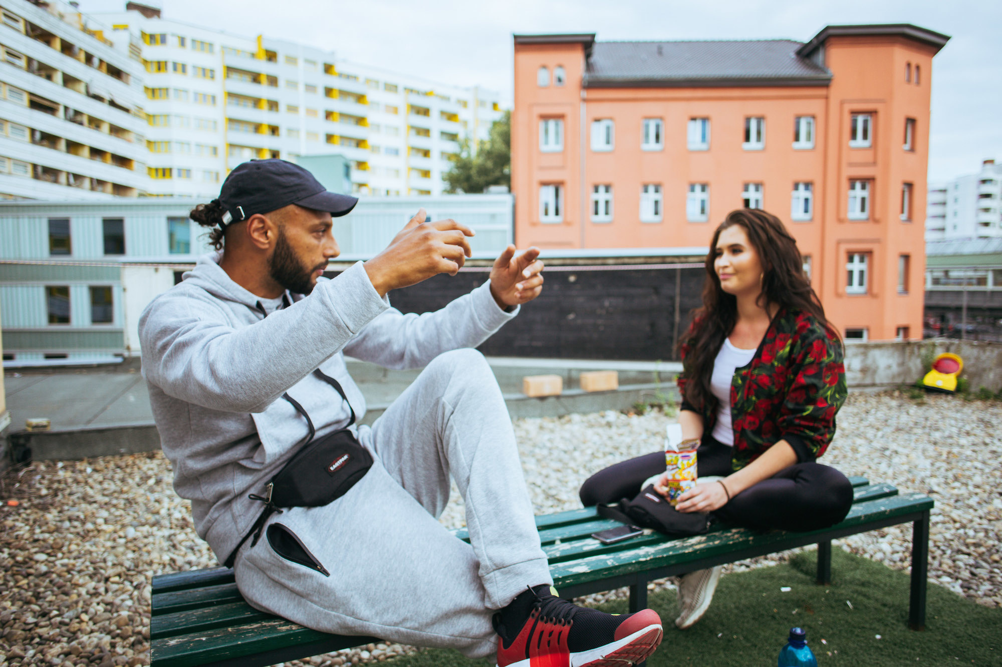 Dating ein mädchen viel jünger als du